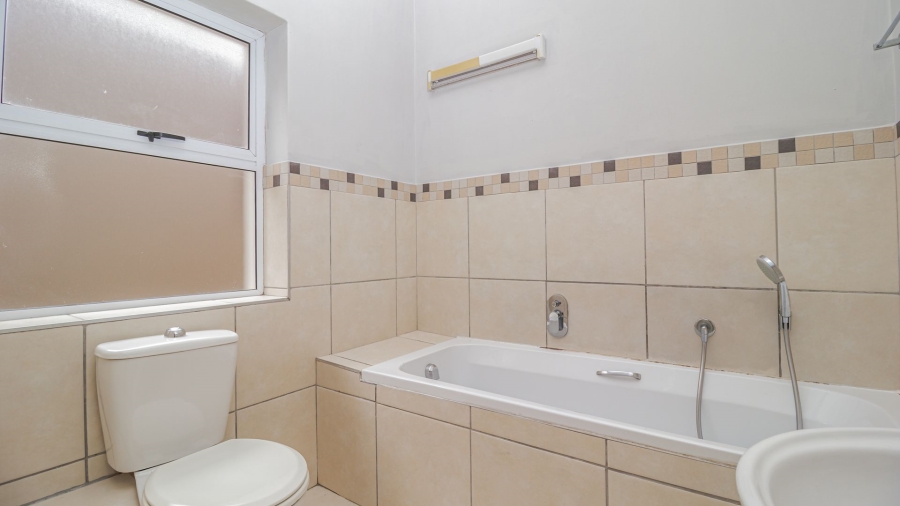 To Let 2 Bedroom Property for Rent in Claremont Western Cape